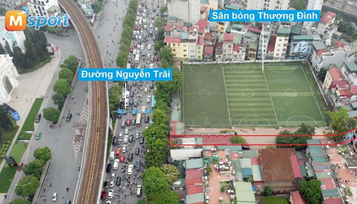 Sân bóng Thượng Đình