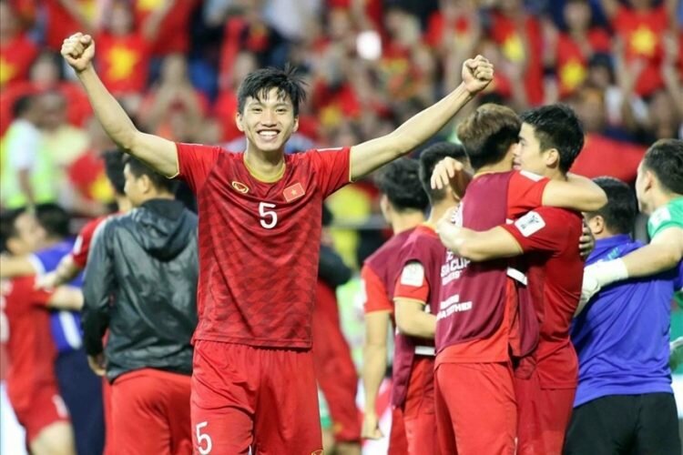 Đoàn Văn Hậu bao nhiêu tuổi? Khám phá sự nghiệp bóng đá 1 Tìm hiểu Đoàn Văn Hậu bao nhiêu tuổi?